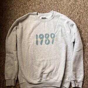 Limited Edition Taylor Swift Spotify Fans First 1989 Crewneck